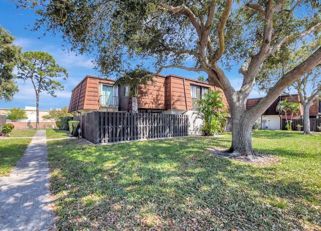 Property at 2152 White Pine A Cir Unit A, Greenacres, FL 33415, 3 beds, 2.5 baths