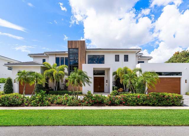 Property at 450 NE 10th St, Boca Raton, FL 33432, 5 beds, 6.5 baths