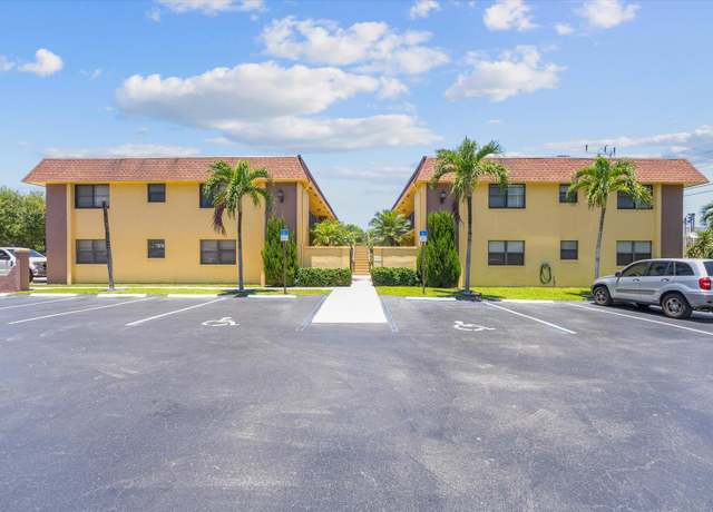 Property at 120 N M St Unit M, Lake Worth Beach, FL 33460, 2 beds, 2 baths
