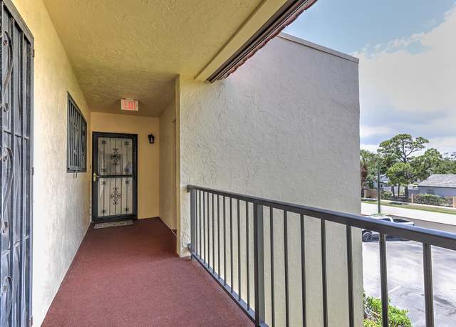 Property at 2050 Oleander Blvd #5301, Fort Pierce, FL 34950, 2 beds, 2 baths