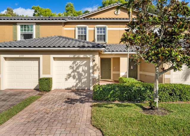 Property at 2779 SE Birmingham Dr, Stuart, FL 34994, 2 beds, 2.5 baths