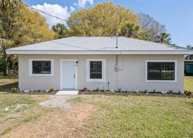 Property at 6476 48th Ave, Vero Beach, FL 32967, 3 beds, 2 baths