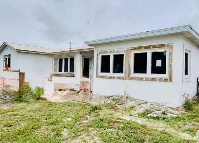 Property at 9909 S Indian River Dr, Fort Pierce, FL 34982, 2 beds, 3 baths