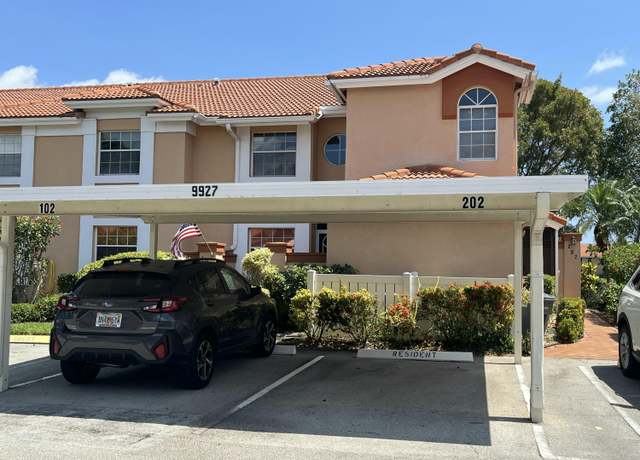 Property at 9927 Seacrest Cir #202, Boynton Beach, FL 33437, 2 beds, 2 baths