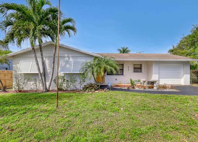 Property at 117 NW 3rd St, Boynton Beach, FL 33435, 2 beds, 2 baths
