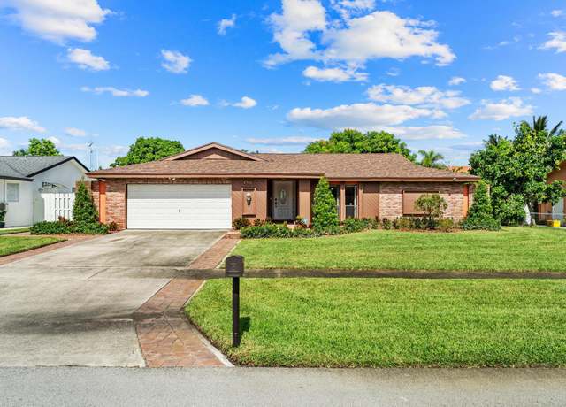Property at 1384 Scottsdale Rd E, West Palm Beach, FL 33417, 3 beds, 2 baths