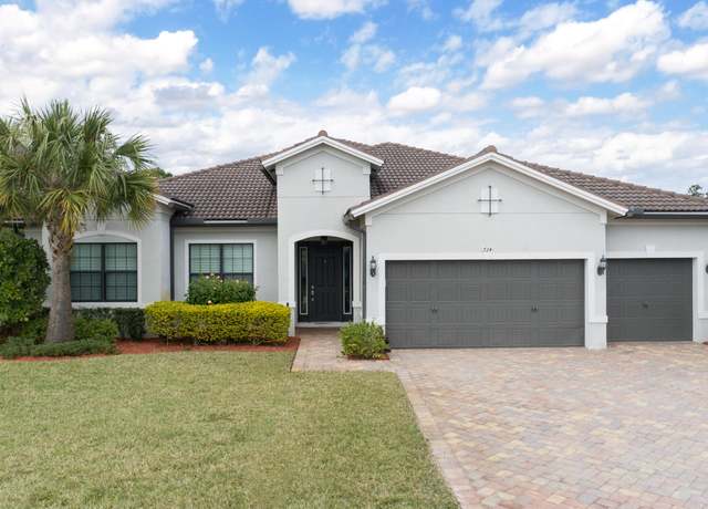 Property at 724 SW Sea Green St, Palm City, FL 34990, 4 beds, 3 baths