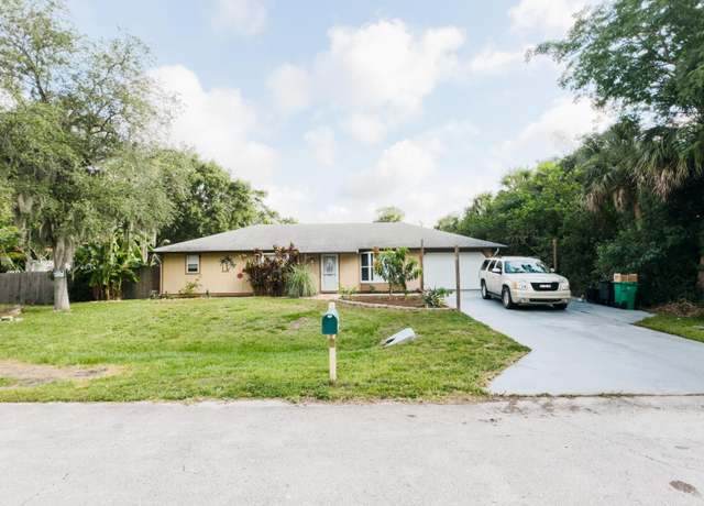 Property at 7810 Santa Clara Blvd, Fort Pierce, FL 34951, 2 beds, 2 baths