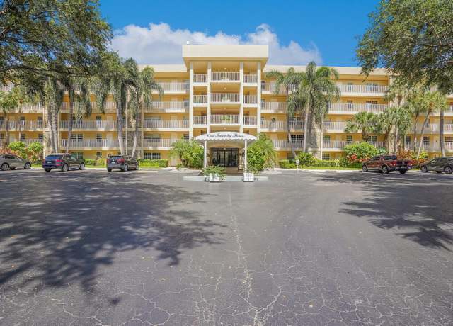 Property at 804 Cypress Grove Ln #310, Pompano Beach, FL 33069, 3 beds, 2 baths