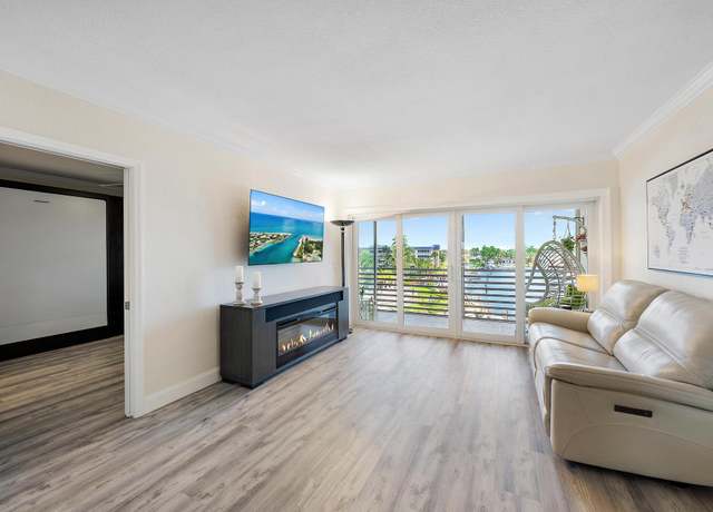 Property at 951 Spanish Cir #445, Delray Beach, FL 33483, 2 beds, 2 baths