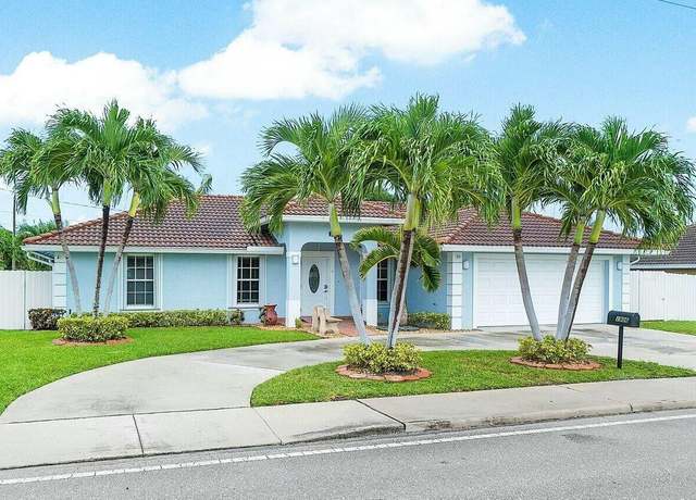 Property at 1906 N A St, Lake Worth Beach, FL 33460, 4 beds, 2.5 baths