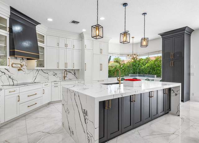 Property at 9755 Parkview Ave, Boca Raton, FL 33428, 7 beds, 4.5 baths