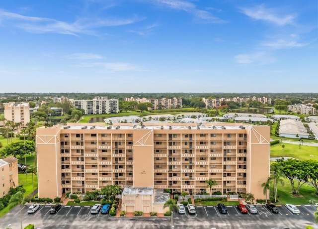 Property at 7076 Huntington Ln #206, Delray Beach, FL 33446, 2 beds, 2 baths