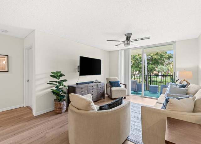 Property at 127 Yacht Club Way #206, Hypoluxo, FL 33462, 2 beds, 2 baths