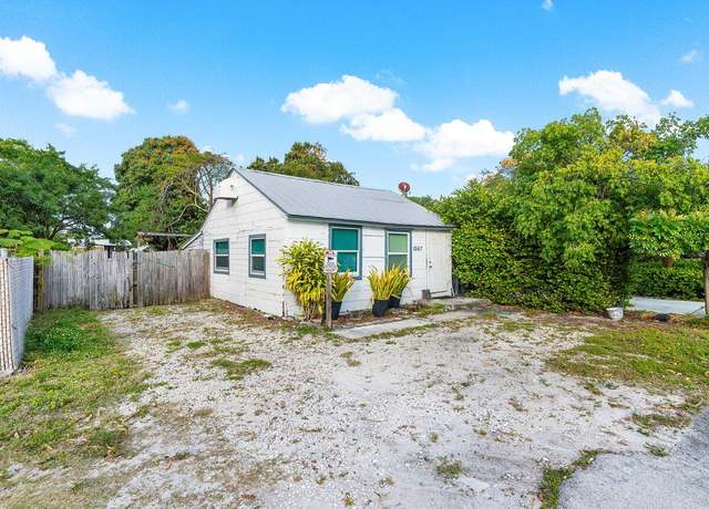 Property at 1047 Miner Rd, Lake Worth, FL 33462, 1 bed, 1 bath