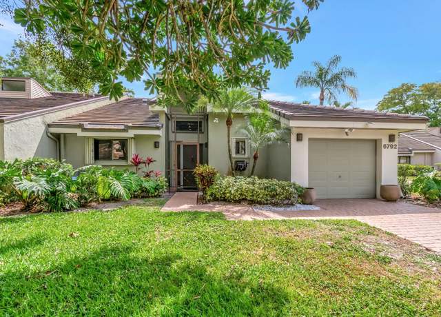 Property at 6792 Parisian Way, Lake Worth, FL 33467, 3 beds, 2.5 baths