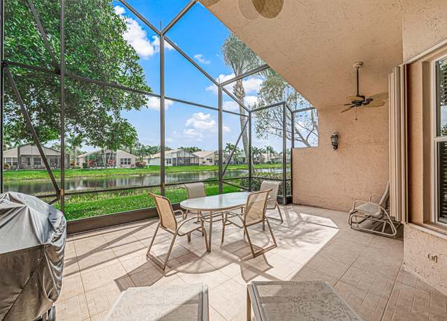 Property at 8200 Playa Del Sur Blvd, Lake Worth, FL 33467, 3 beds, 2.5 baths