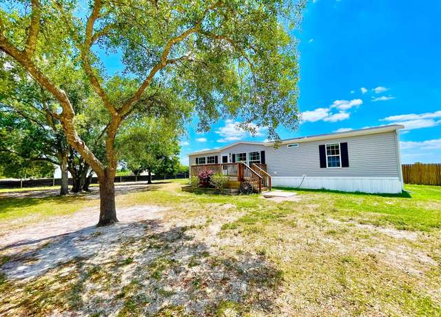 Property at 19622 NW 242nd St, Okeechobee, FL 34972, 3 beds, 2 baths