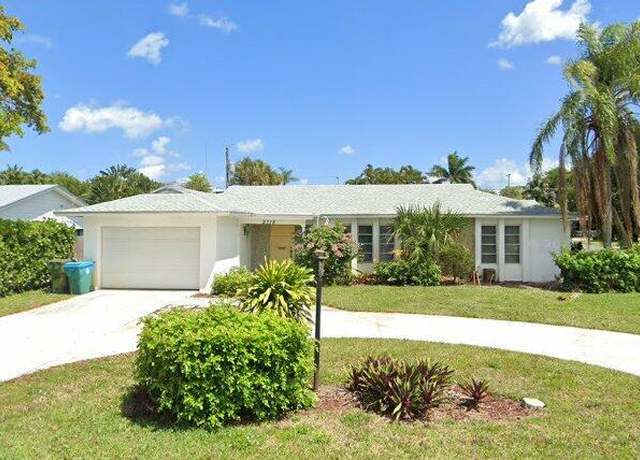Property at 2718 SW 5th St, Boynton Beach, FL 33435, 2 beds, 2 baths