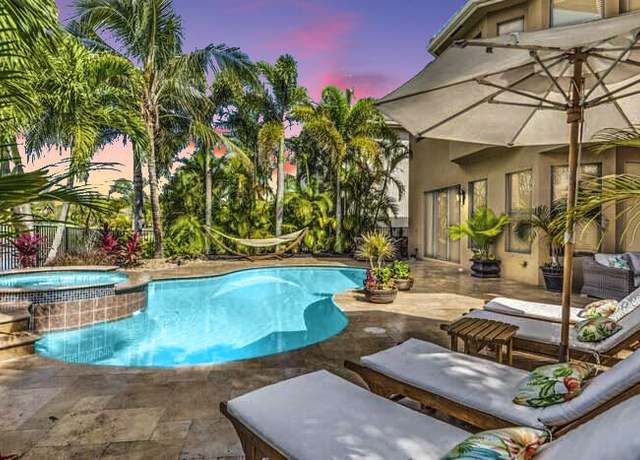 Property at 3607 Collonade Dr, Wellington, FL 33449, 6 beds, 4.5 baths