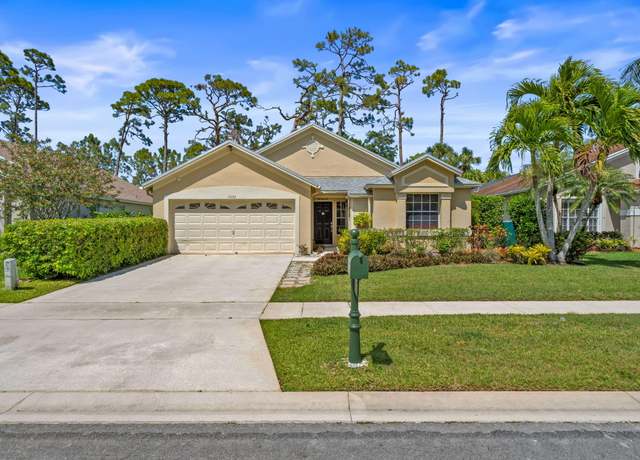 Property at 15133 Oak Chase Ct, Wellington, FL 33414, 3 beds, 2 baths