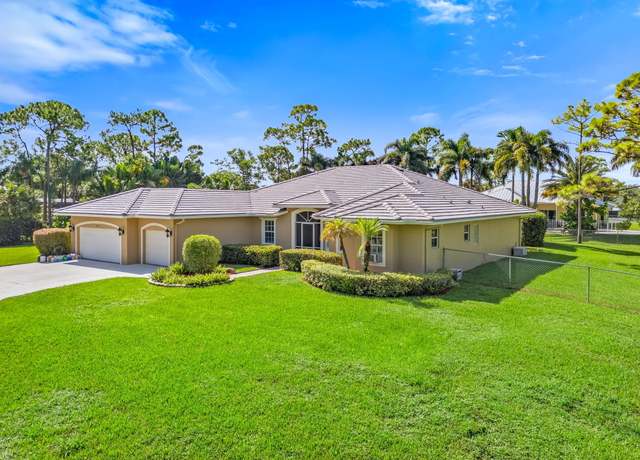 Property at 8732 Rodeo Dr, Lake Worth, FL 33467, 4 beds, 4 baths