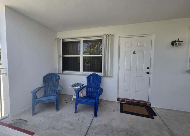 Property at 310 N K St #3, Lake Worth Beach, FL 33460, 2 beds, 2 baths