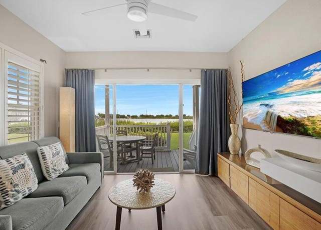 Property at 6007 Marina Villa Dr, Duck Key, FL 33050, 2 beds, 1.5 baths
