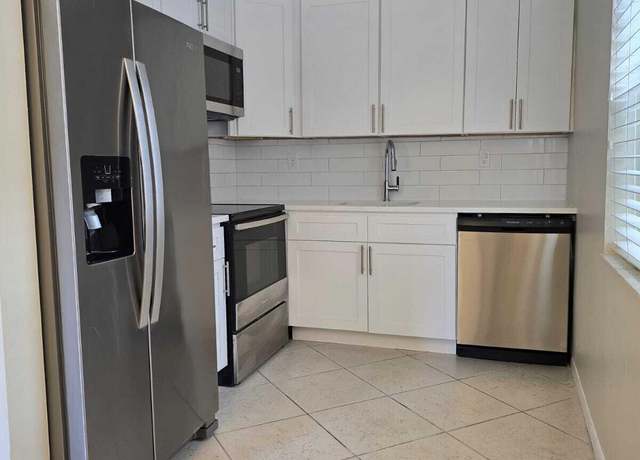 Property at 774 Burgundy Q, Delray Beach, FL 33484, 2 beds, 2 baths