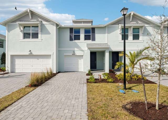 Property at 444 Salisbury Cir, Fort Pierce, FL 34982, 3 beds, 2.5 baths