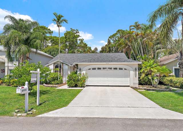 Property at 2775 Foxhall Dr W, West Palm Beach, FL 33417, 3 beds, 2 baths