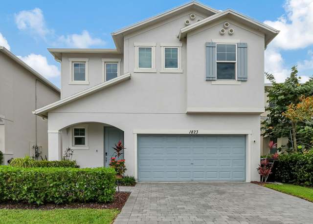 Property at 1823 Lake Cove Dr, Lake Worth, FL 33460, 4 beds, 2.5 baths