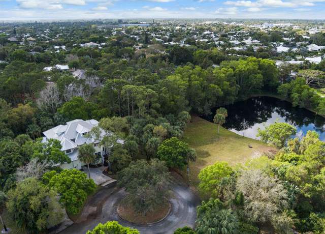 Property at 4902 SE Schooner Oaks Way, Stuart, FL 34997, 5 beds, 5 baths