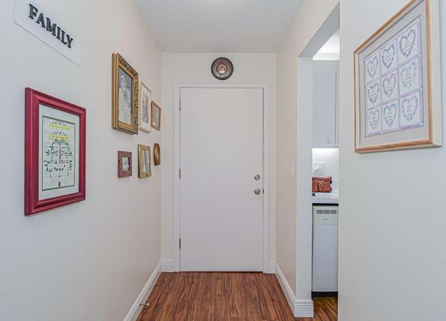 Property at 2800 Indian River Blvd Unit 4r, Vero Beach, FL 32960, 2 beds, 2 baths