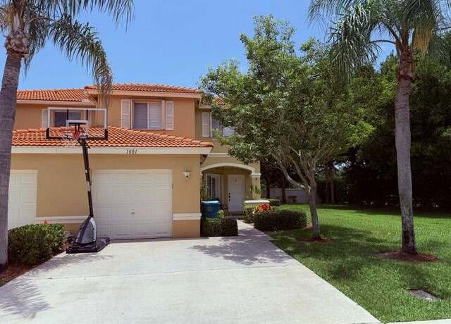 Property at 1001 Arezzo Cir, Boynton Beach, FL 33436, 4 beds, 2.5 baths