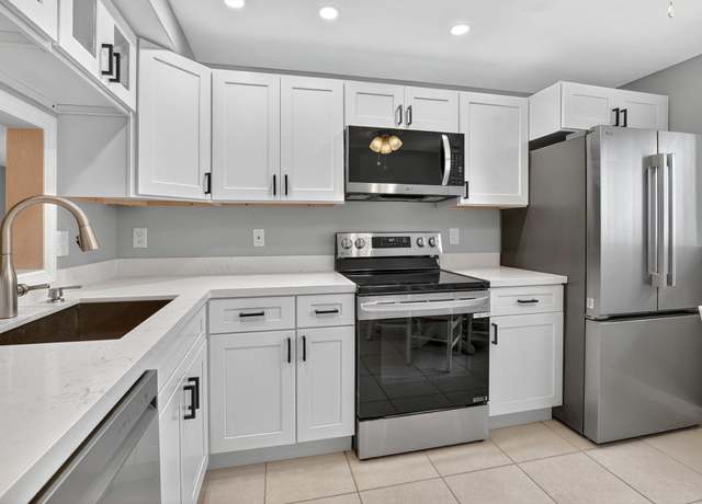 Property at 15011 Ashland Cir #11, Delray Beach, FL 33484, 2 beds, 2 baths