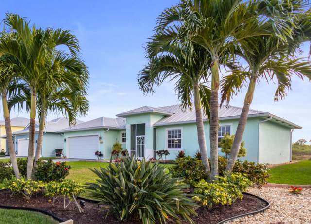 Property at 6168 SE Amethyst Ter, Hobe Sound, FL 33455, 3 beds, 2 baths