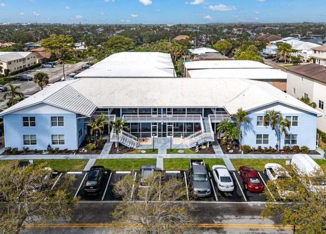 Property at 2835 NE 28th Ave #3, Lighthouse Point, FL 33064, 1 bed, 1.5 baths