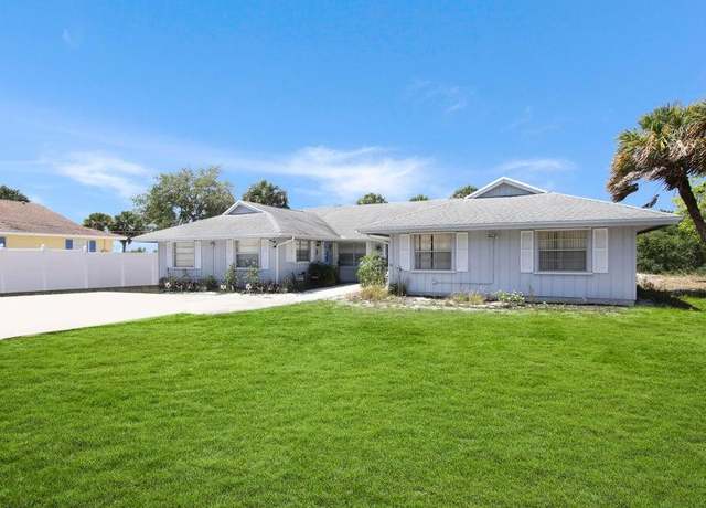 Property at 11099 Ridge Ave, Fort Pierce, FL 34982, 6 beds, 4 baths
