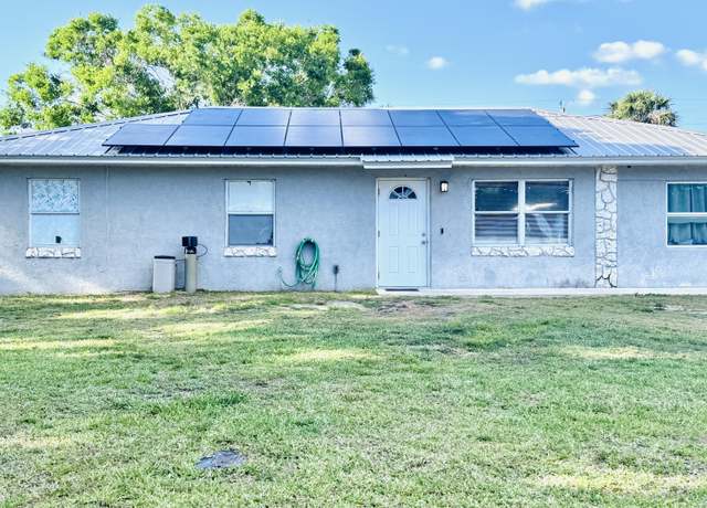 Property at 1022 NW 3rd St, Okeechobee, FL 34972, 4 beds, 2 baths