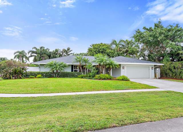 Property at 19787 Hibiscus Dr, Jupiter, FL 33469, 3 beds, 2 baths
