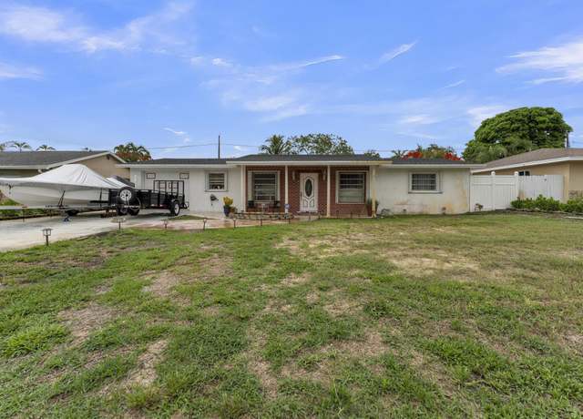 Property at 2745 Cambridge Rd, Lake Worth, FL 33462, 3 beds, 2 baths