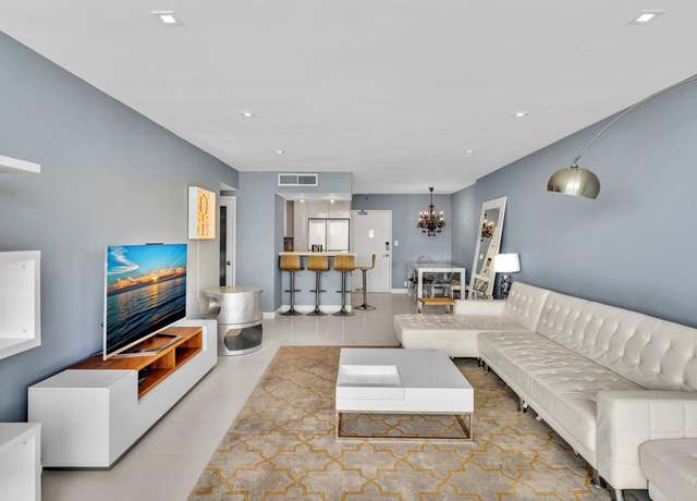 Property at 1200 West Ave Ph 19, Miami Beach, FL 33139, 1 bed, 1 bath