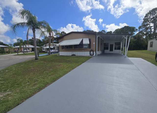 Property at 45 Grande Camino Way, Fort Pierce, FL 34951, 2 beds, 2 baths