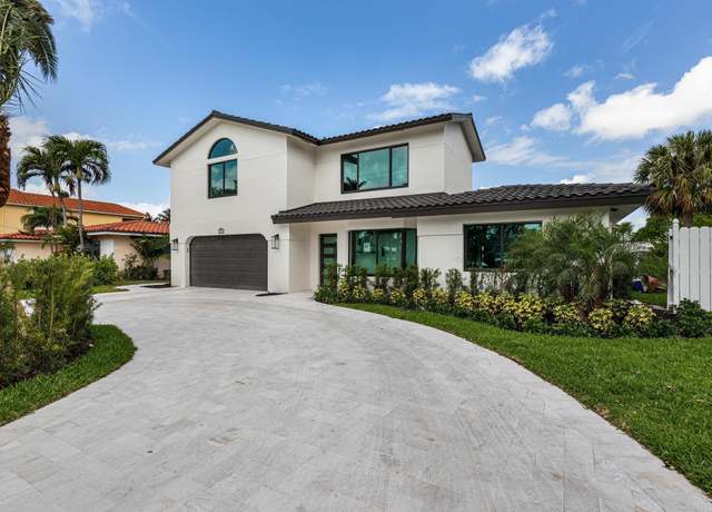 Property at 2447 SE 10th St, Pompano Beach, FL 33062, 4 beds, 5 baths