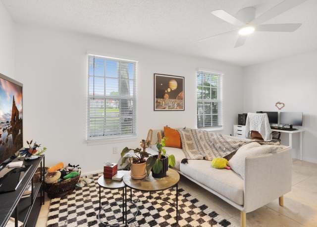 Property at 1215 Crystal Way Unit K, Delray Beach, FL 33444, 1 bed, 1 bath