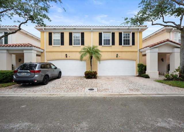 Property at 11 Live Oak Cir #11, Tequesta, FL 33469, 3 beds, 2.5 baths