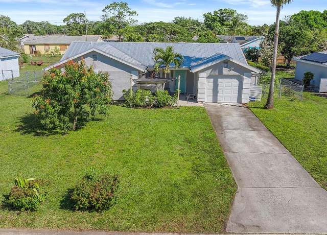 Property at 1056 24th Pl SW, Vero Beach, FL 32962, 3 beds, 2 baths