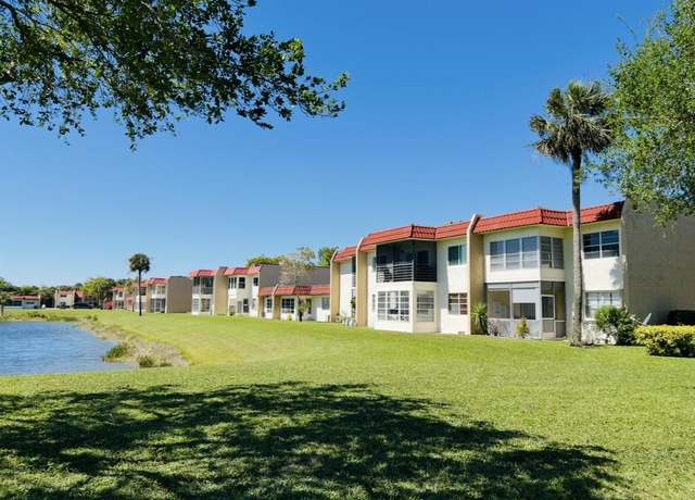 Property at 108 Lake Carol Dr, West Palm Beach, FL 33411, 1 bed, 1 bath