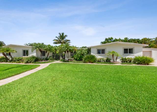 Property at 136 Lucina Dr, Hypoluxo, FL 33462, 5 beds, 3 baths